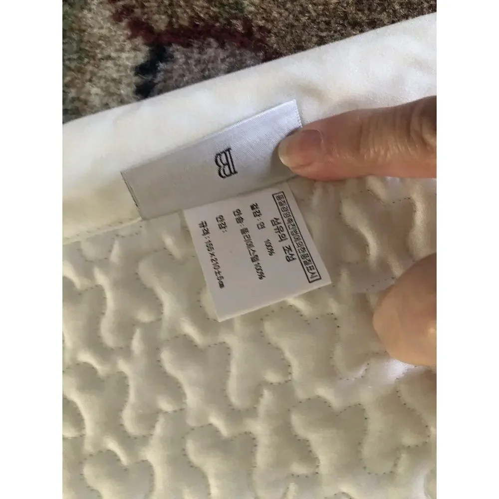 Vintage Balmain Paris Quilted Throw end of bed Blankets 58 x 80